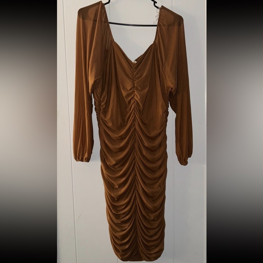 Bluebell Midi Dress - Picture 2 of 9